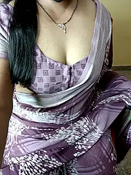 Snapshot of Nithya_05 chatting on 01/17/26, 05:27 Nithya 05 online show from 01/17/26, 05:27