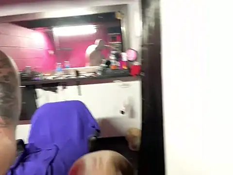 Snapshot of Satans_Play chatting on 12/06/24, 05:42 Satans Play online show from 12/06/24, 05:42