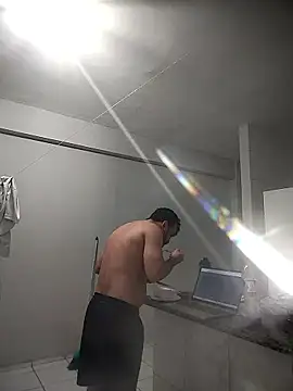 Snapshot of GermanxMD chatting on 01/06/26, 12:14 GermanxMD online show from 01/06/26, 12:14