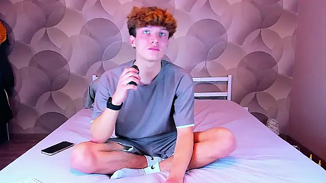 Snapshot of Ian_Flor chatting on 12/01/25, 12:10 Ian Flor online show from 12/01/25, 12:10