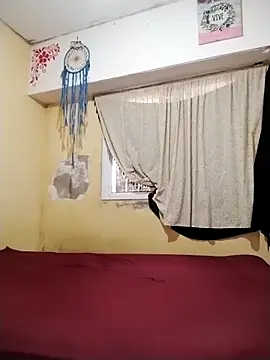 Snapshot of rusher27 chatting on 09/18/25, 01:24 rusher27 online show from 09/18/25, 01:24