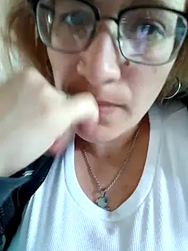 Snapshot of rusher27 chatting on 11/08/25, 05:23 rusher27 online show from 11/08/25, 05:23