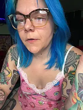 Snapshot of CherryBombBomb chatting on 01/15/26, 06:29 CherryBombBomb online show from 01/15/26, 06:29