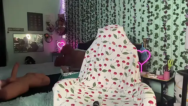 Snapshot of CherryBombBomb chatting on 03/01/26, 06:26 CherryBombBomb online show from 03/01/26, 06:26