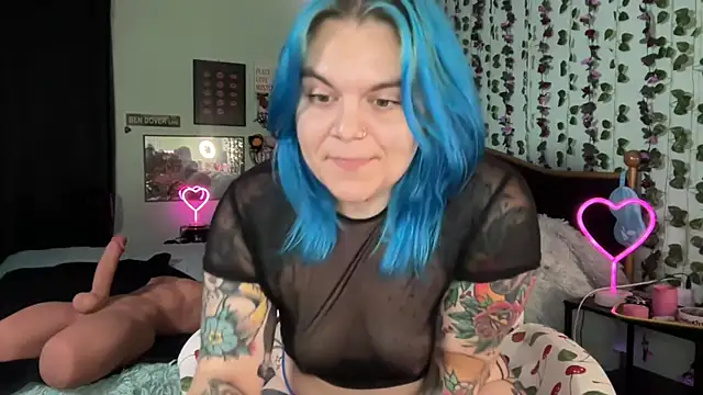 Snapshot of CherryBombBomb chatting on 03/03/26, 05:13 CherryBombBomb online show from 03/03/26, 05:13