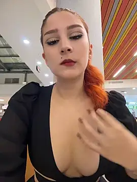 Mon Cherry online show from 05/31/26, 01:47