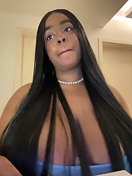 Snapshot of latinababyy chatting on 02/18/26, 04:08 latinababyy online show from 02/18/26, 04:08