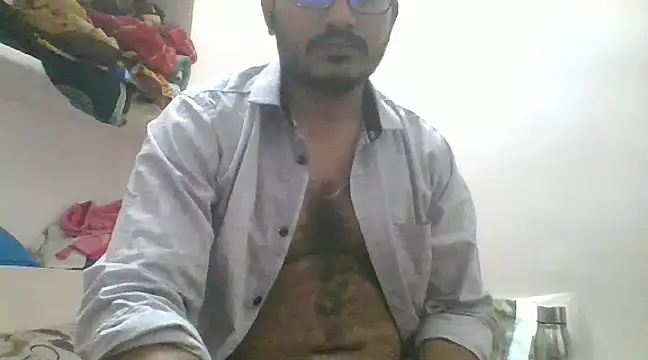 naughtymike0007 online show from 02/06/25, 12:05