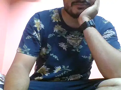 naughtymike0007 online show from 09/25/25, 03:49