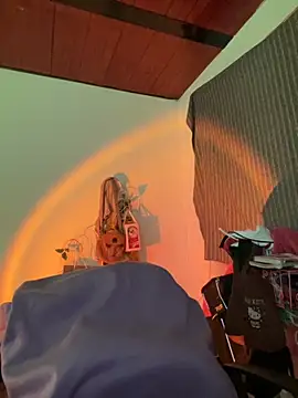 CieloTaylor online show from 11/01/25, 02:02