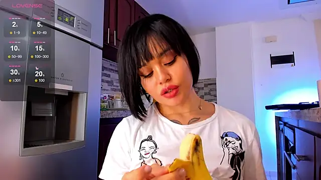 Miiel rosa online show from 12/10/24, 02:28