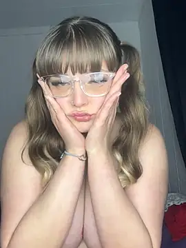 Snapshot of Lalalust69 chatting on 02/16/25, 10:32 Lalalust69 online show from 02/16/25, 10:32