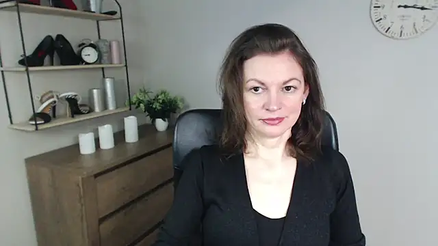 VivianWILD online show from 01/28/25, 07:32