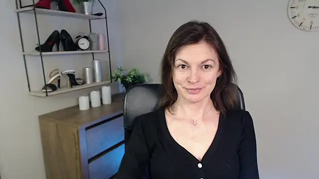 VivianWILD online show from 02/12/25, 10:35