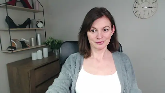 VivianWILD online show from 03/03/25, 10:28