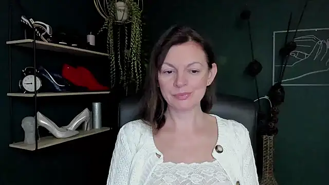 VivianWILD online show from 03/19/25, 06:57