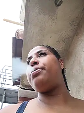 Snapshot of Giselabrunette25 chatting on 09/28/25, 03:28 Giselabrunette25 online show from 09/28/25, 03:28