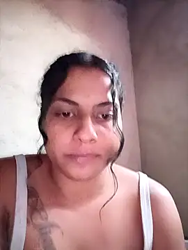 Snapshot of Giselabrunette25 chatting on 10/15/25, 10:21 Giselabrunette25 online show from 10/15/25, 10:21