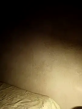 Snapshot of Giselabrunette25 chatting on 10/17/25, 10:40 Giselabrunette25 online show from 10/17/25, 10:40