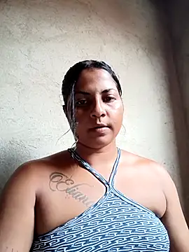 Snapshot of Giselabrunette25 chatting on 10/22/25, 05:34 Giselabrunette25 online show from 10/22/25, 05:34