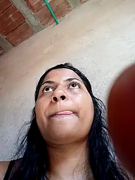 Snapshot of Giselabrunette25 chatting on 10/24/25, 02:57 Giselabrunette25 online show from 10/24/25, 02:57