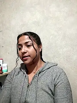 Snapshot of Giselabrunette25 chatting on 11/22/25, 10:14 Giselabrunette25 online show from 11/22/25, 10:14