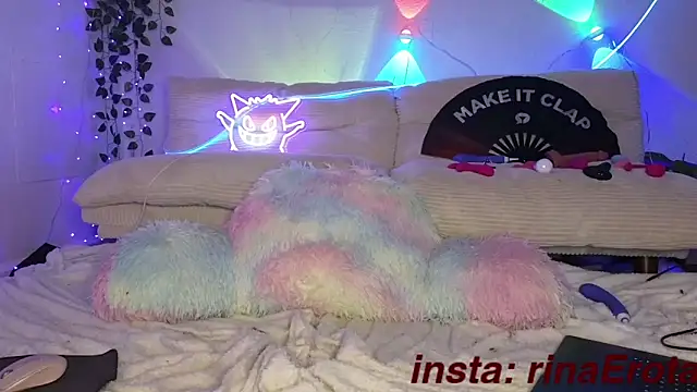 yummyrina online show from 10/30/25, 02:07