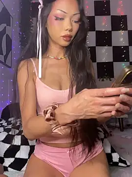 yummyrina online show from 04/30/26, 11:31