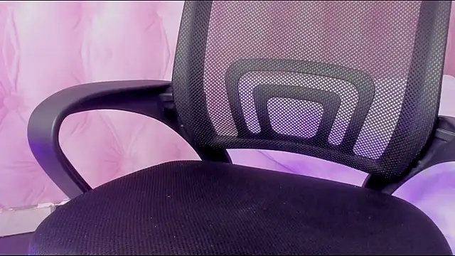 Hilary-banks online show from 02/07/25, 06:03