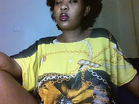 Snapshot of Thickyannah chatting on 11/20/25, 11:37 Thickyannah online show from 11/20/25, 11:37