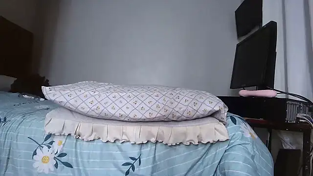 Snapshot of shoshortyy chatting on 02/13/26, 10:50 shoshortyy online show from 02/13/26, 10:50