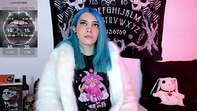 sofi pretty uwu- online show from 12/25/24, 03:40