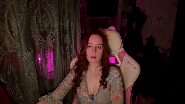 Snapshot of pearl_princess_ chatting on 03/12/26, 05:35 pearl princess online show from 03/12/26, 05:35