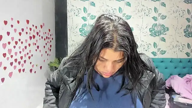 Snapshot of LindaBreeS chatting on 03/21/25, 02:51 LindaBreeS online show from 03/21/25, 02:51