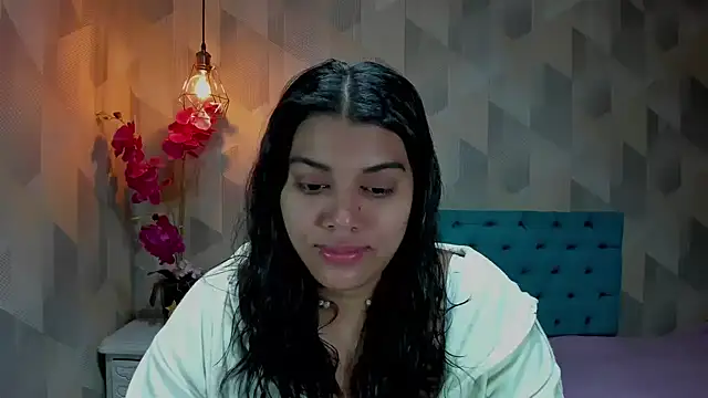 Snapshot of LindaBreeS chatting on 01/12/26, 03:06 LindaBreeS online show from 01/12/26, 03:06