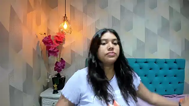 LindaBreeS online show from 05/16/26, 01:43