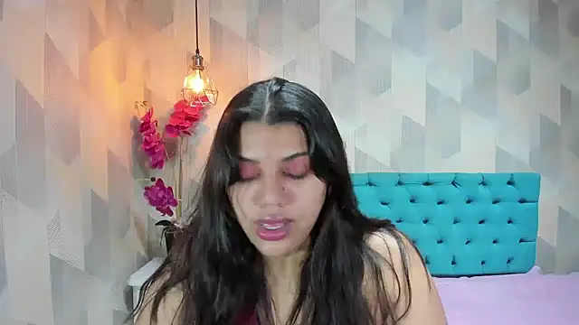 LindaBreeS online show from 06/25/26, 04:23