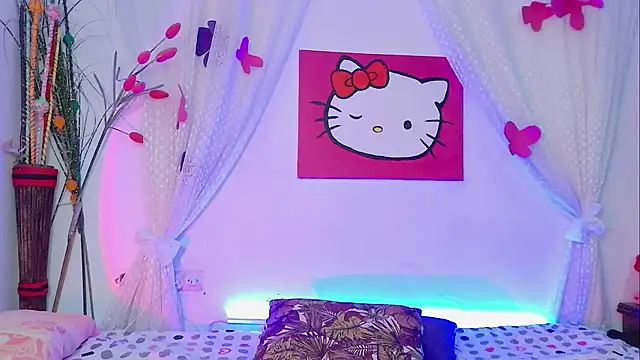 Snapshot of HanaWayne chatting on 03/13/26, 03:40 HanaWayne online show from 03/13/26, 03:40