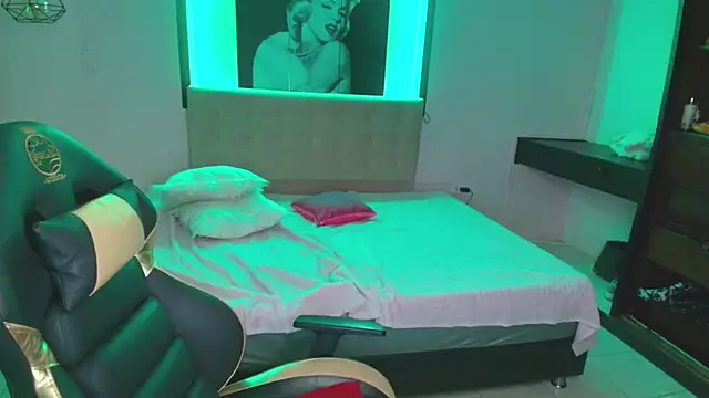 Andrea Ramos online show from 02/20/25, 05:44