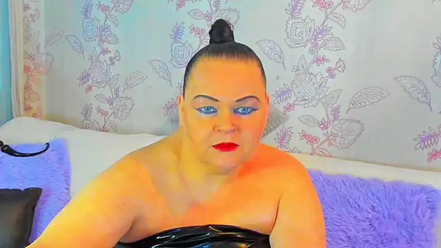 Snapshot of MilanaBiegert chatting on 02/10/25, 02:37 MilanaBiegert online show from 02/10/25, 02:37