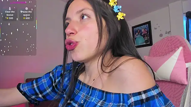 Snapshot of katty_snow chatting on 02/25/26, 10:19 katty snow online show from 02/25/26, 10:19