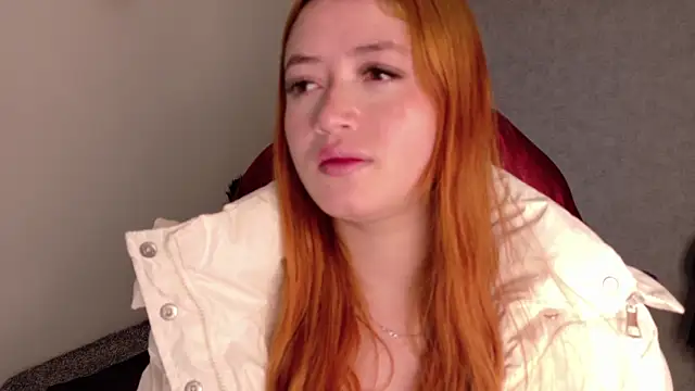 Snapshot of almma_shy chatting on 02/19/25, 02:55 almma shy online show from 02/19/25, 02:55