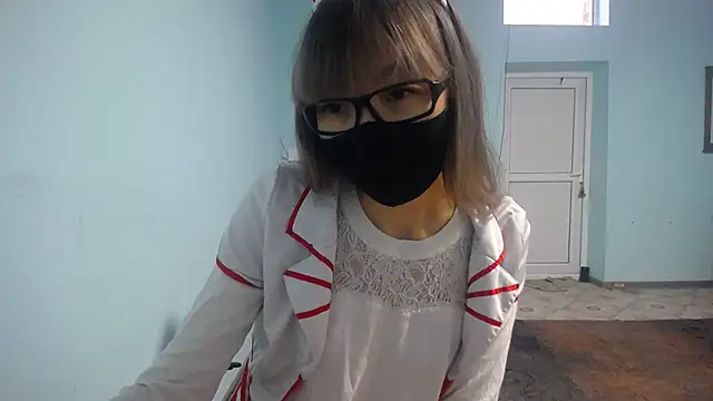 Snapshot of elllaaxx chatting on 01/19/25, 06:53 elllaaxx online show from 01/19/25, 06:53