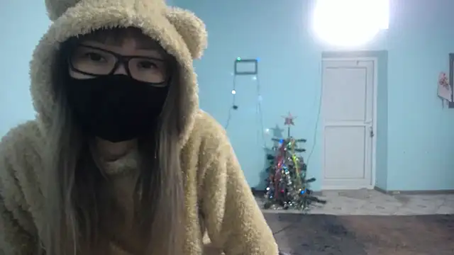 Snapshot of elllaaxx chatting on 01/26/25, 10:12 elllaaxx online show from 01/26/25, 10:12