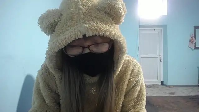 Snapshot of elllaaxx chatting on 02/10/25, 11:25 elllaaxx online show from 02/10/25, 11:25