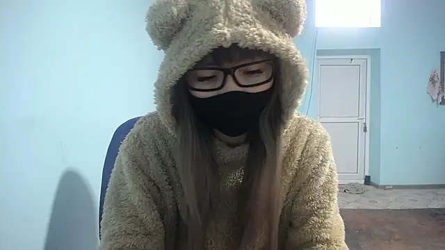 Snapshot of elllaaxx chatting on 03/03/25, 03:30 elllaaxx online show from 03/03/25, 03:30
