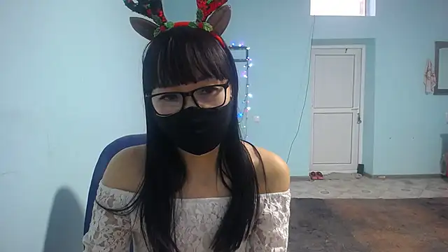 elllaaxx online show from 12/15/25, 03:55