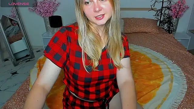 SmilingEmily  online show from 09/29/25, 05:34