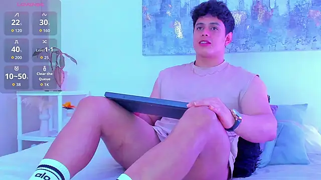 arminjones1 online show from 12/04/25, 04:22