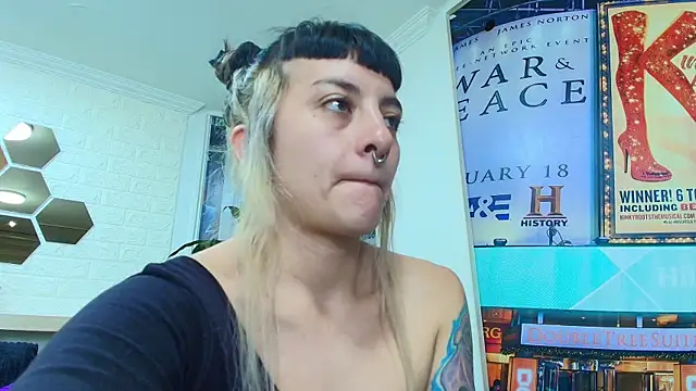 Naughty Kittenm online show from 03/05/25, 01:28